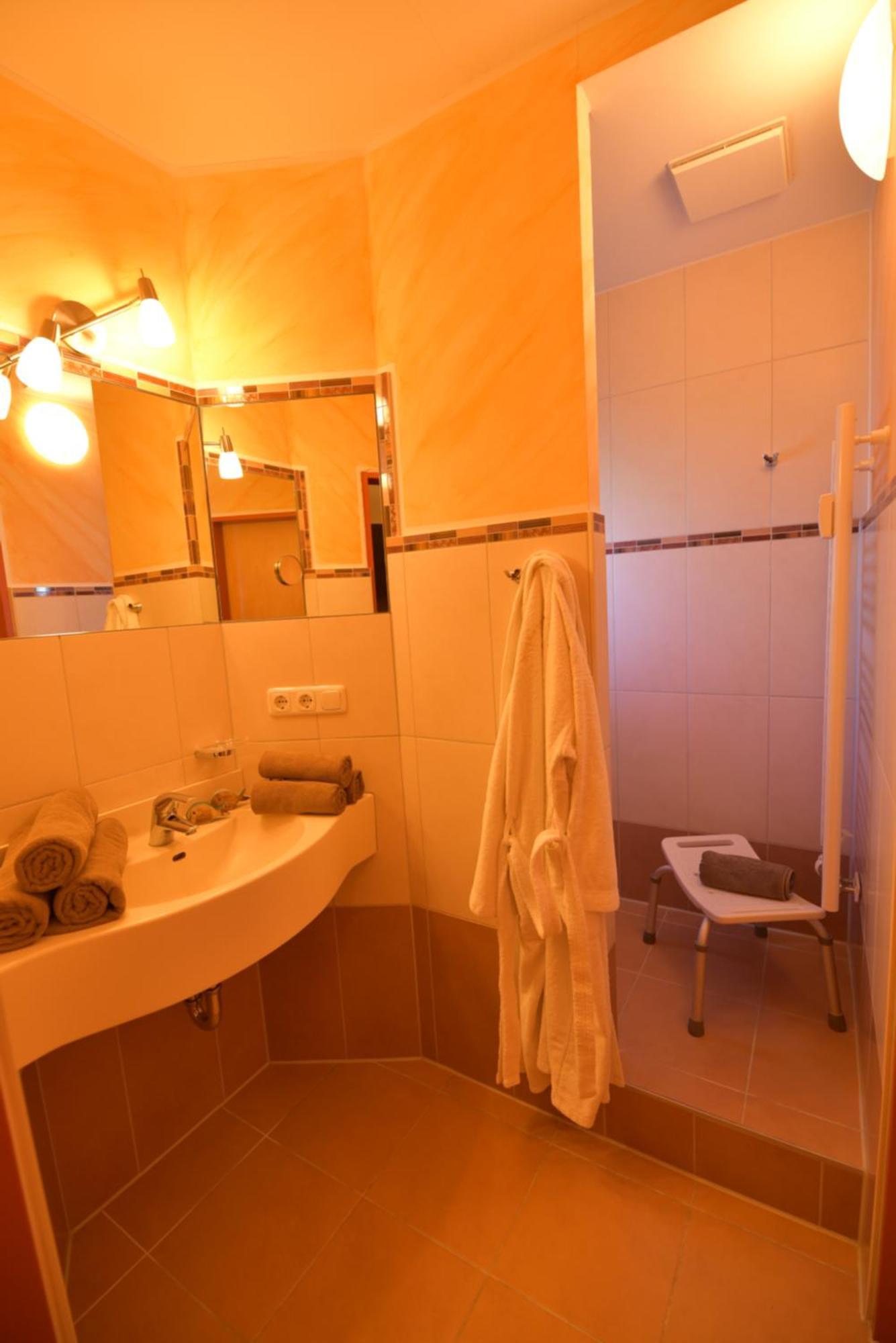 Erlkoenig Gaesteappartements Bad Füssing Chambre photo